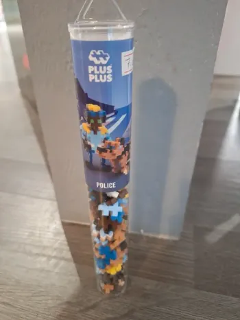 Tube Plus-Plus Policier 100 pcs - Neuf Prix non négociable