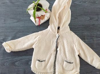 Gilet kiabi 9 mois comme neuf