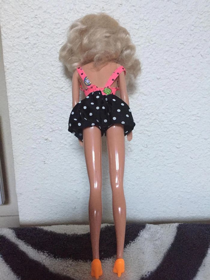 ancienne BARBIE blonde originale Capri collection 1990 - photo numéro 5