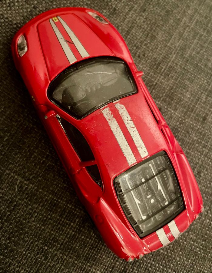 Voiture Ferrari Burago - photo numéro 2