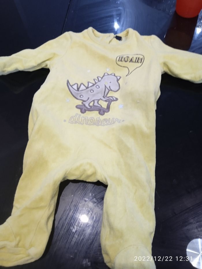 Lot pyjama 3 mois - photo numéro 7