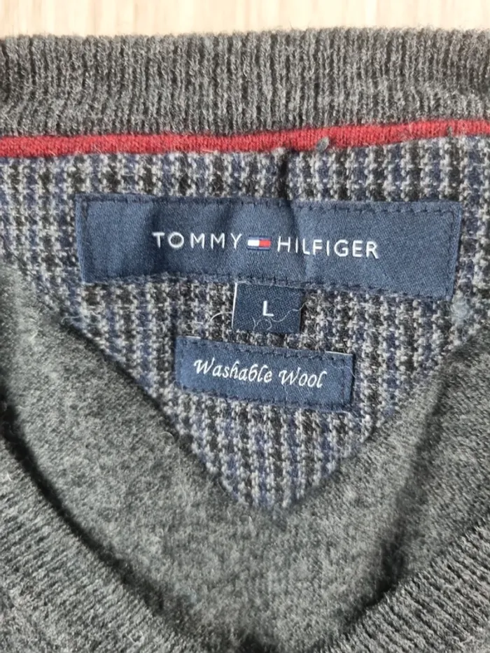 Pull a col V Gris foncé Laine Tommy Hilfiger Homme Taille S - photo numéro 2