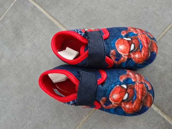 Chaussons spiderman - photo numéro 2