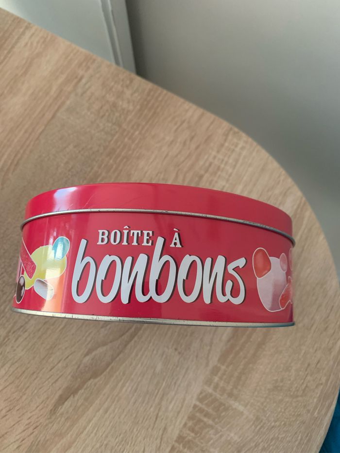 Boîte à bonbons Haribo - photo numéro 2