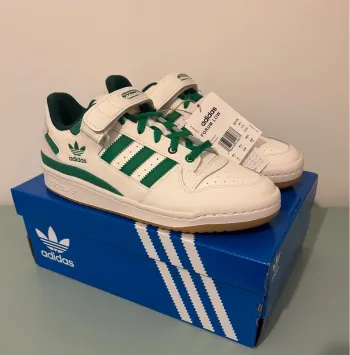 Baskets Adidas Forum low neuves