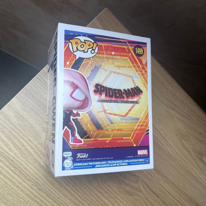 Figurine Funko Pop! Marvel Spider-Gwen #1499 - photo numéro 2