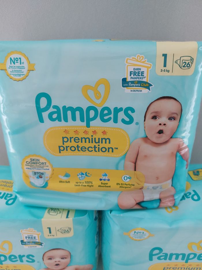 3 paquets Pampers couches - photo numéro 2