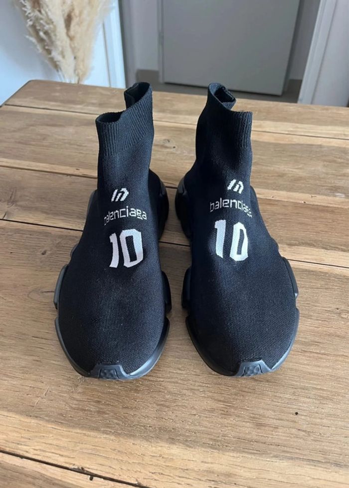 Balenciaga Speed 10 noires et blanches - photo numéro 2