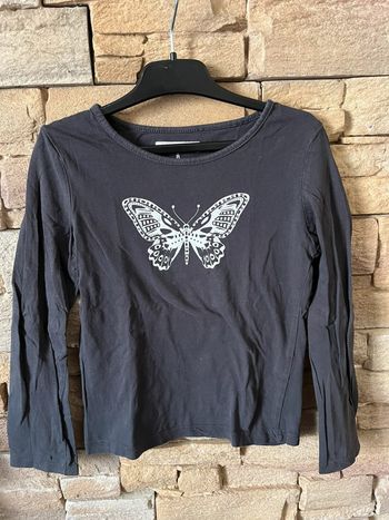 T-shirt manches longues taille 7-8 ans