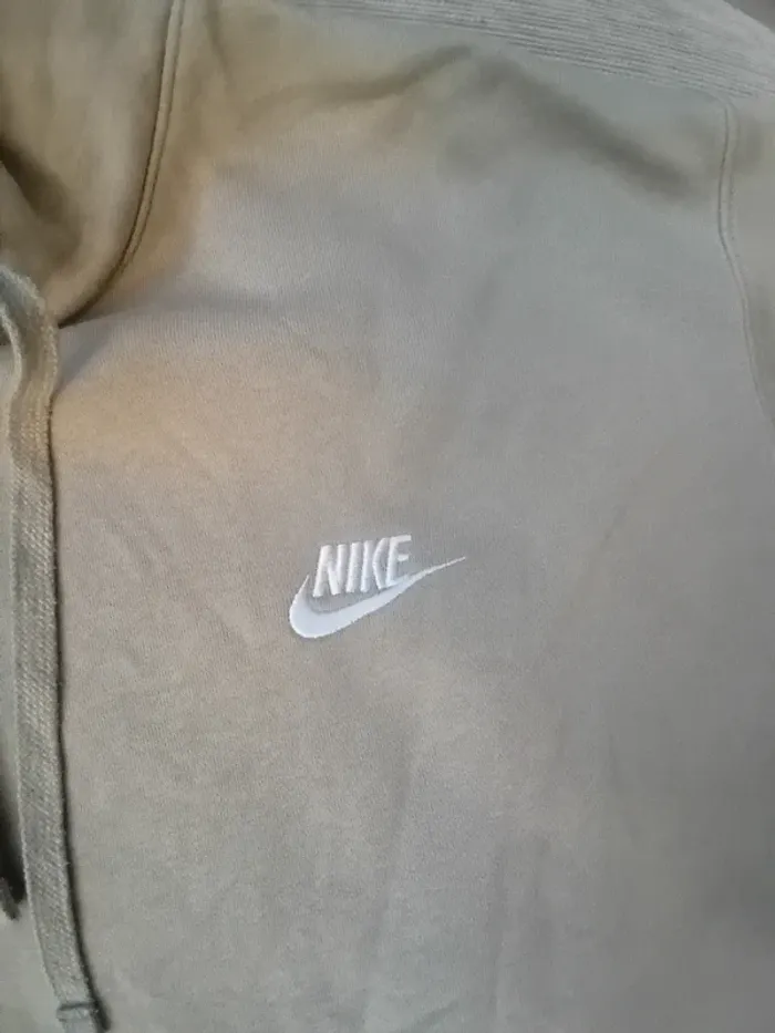 Pull Nike - photo numéro 2