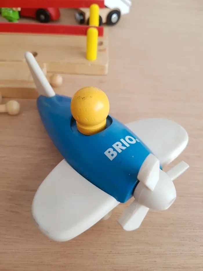 Train en bois Brio, pont orange ikea et rails - photo numéro 16