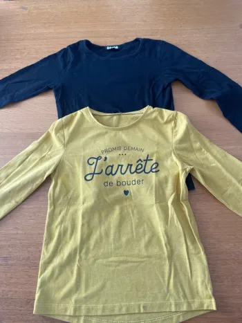 Lot 2 T-shirt manches longues fille 8 ans
