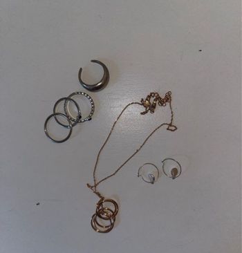 lot de bijoux