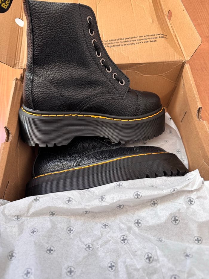 Dr. Martens