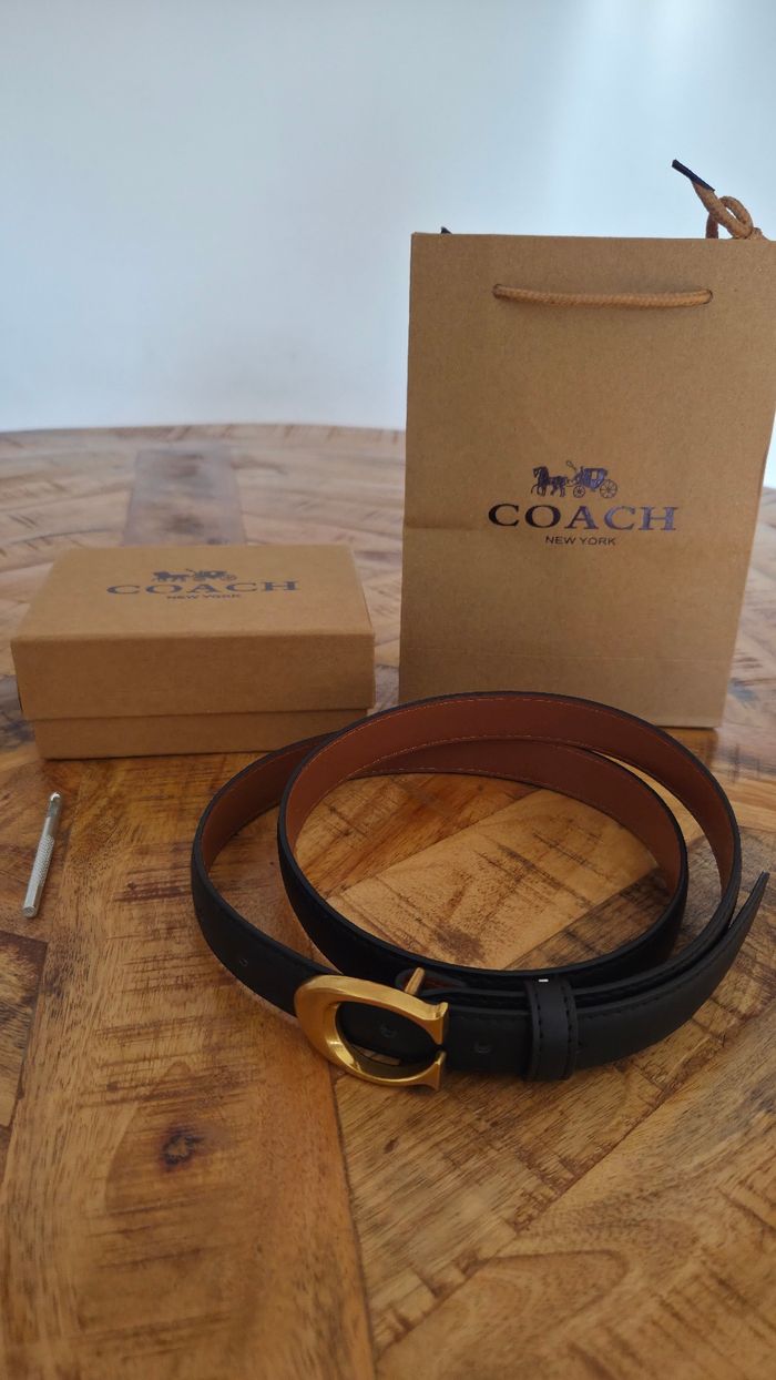 Ceinture Coach noir avec boucle C dorée Taille 100 - photo numéro 4