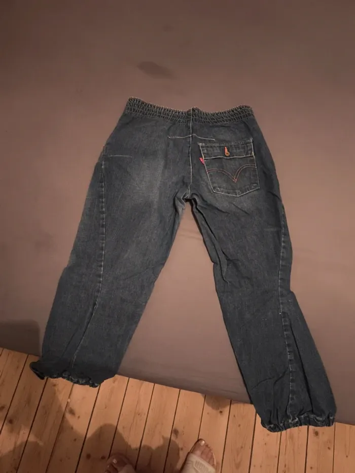 Pantacourt Levi's couture tournante - photo numéro 3