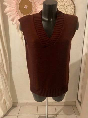 Pull sans manche bordeau