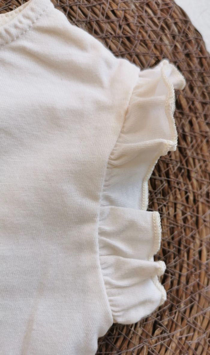 Tee-shirt 👣 Froufrou, kiabi, 1 mois - photo numéro 3