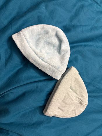 lot deux bonnets