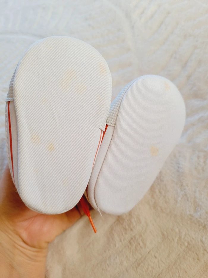 Baskets nouveau né - photo numéro 3