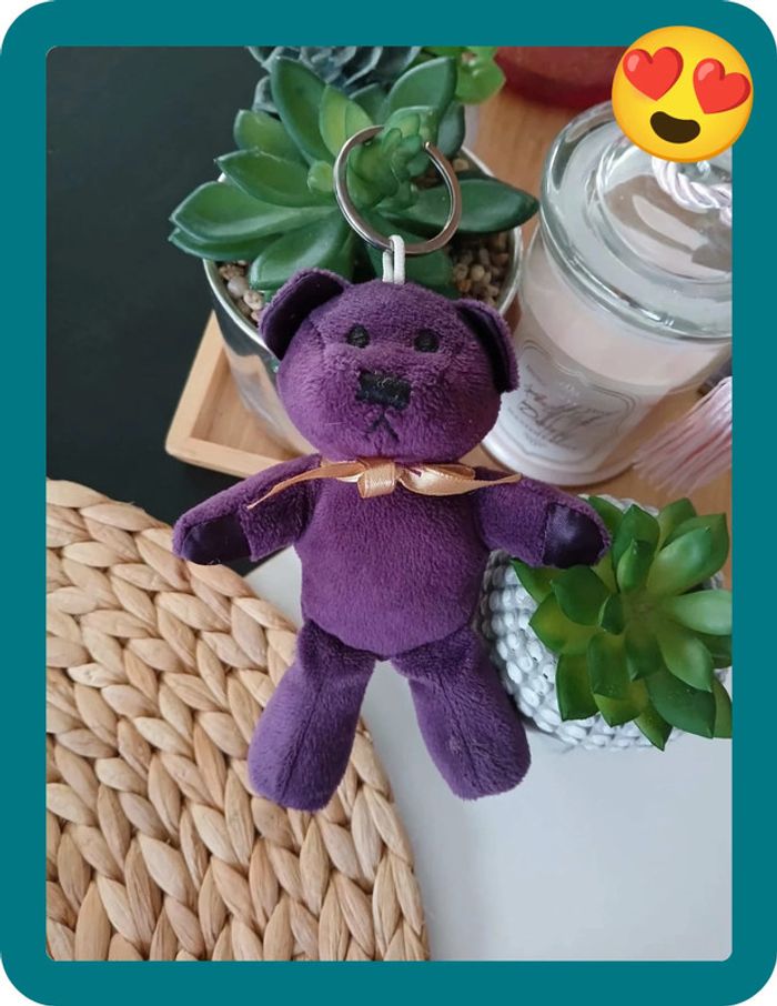Porte clés ourson péluche Comme Neuf 🌿🌈 - photo numéro 3