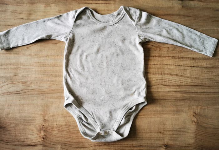 Lot 4 bodies 12-24 mois - photo numéro 2