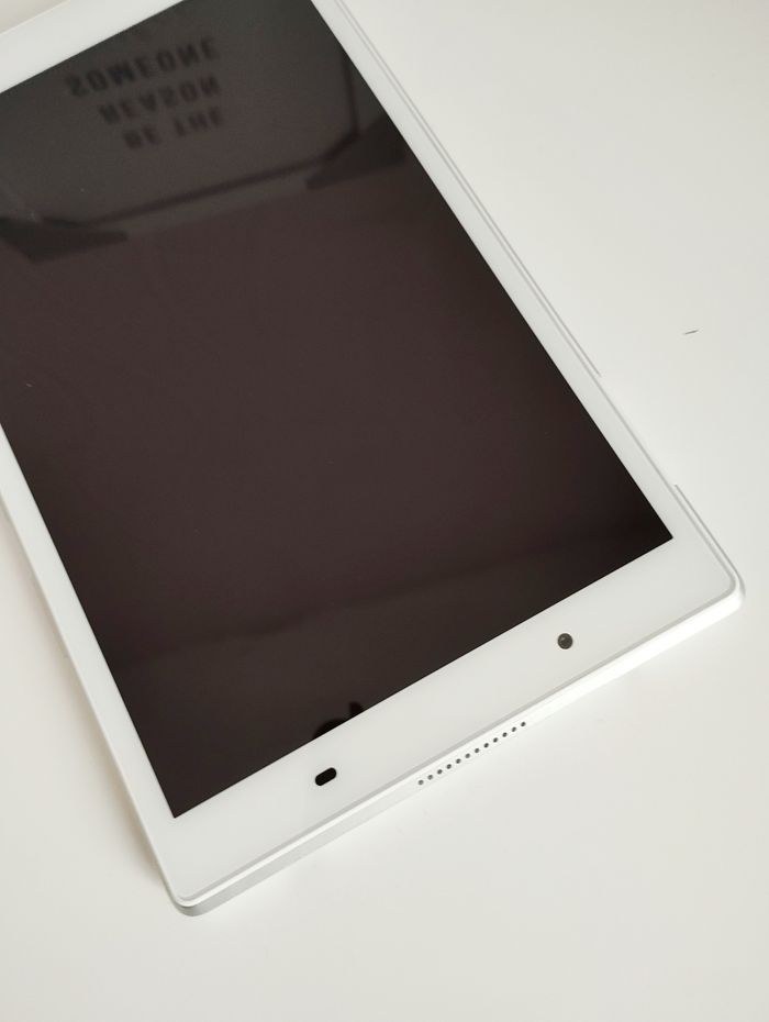 Tablette Lenovo Tab 4 8 16 Go + Housse - photo numéro 4