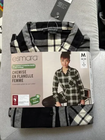 Chemise 100% coton neuf avec étiquettes taille 38/40