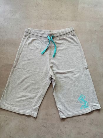 Bermuda gris en sweat Taille 12 ans HetM