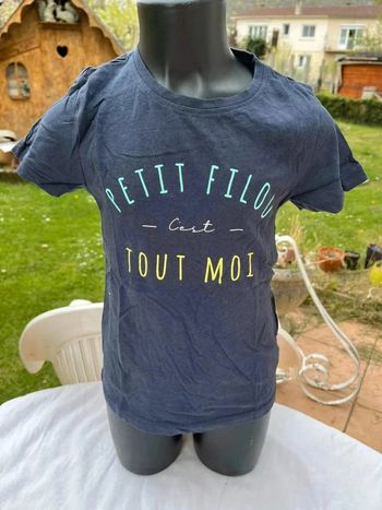 T shirt u essentiel taille 5 ans