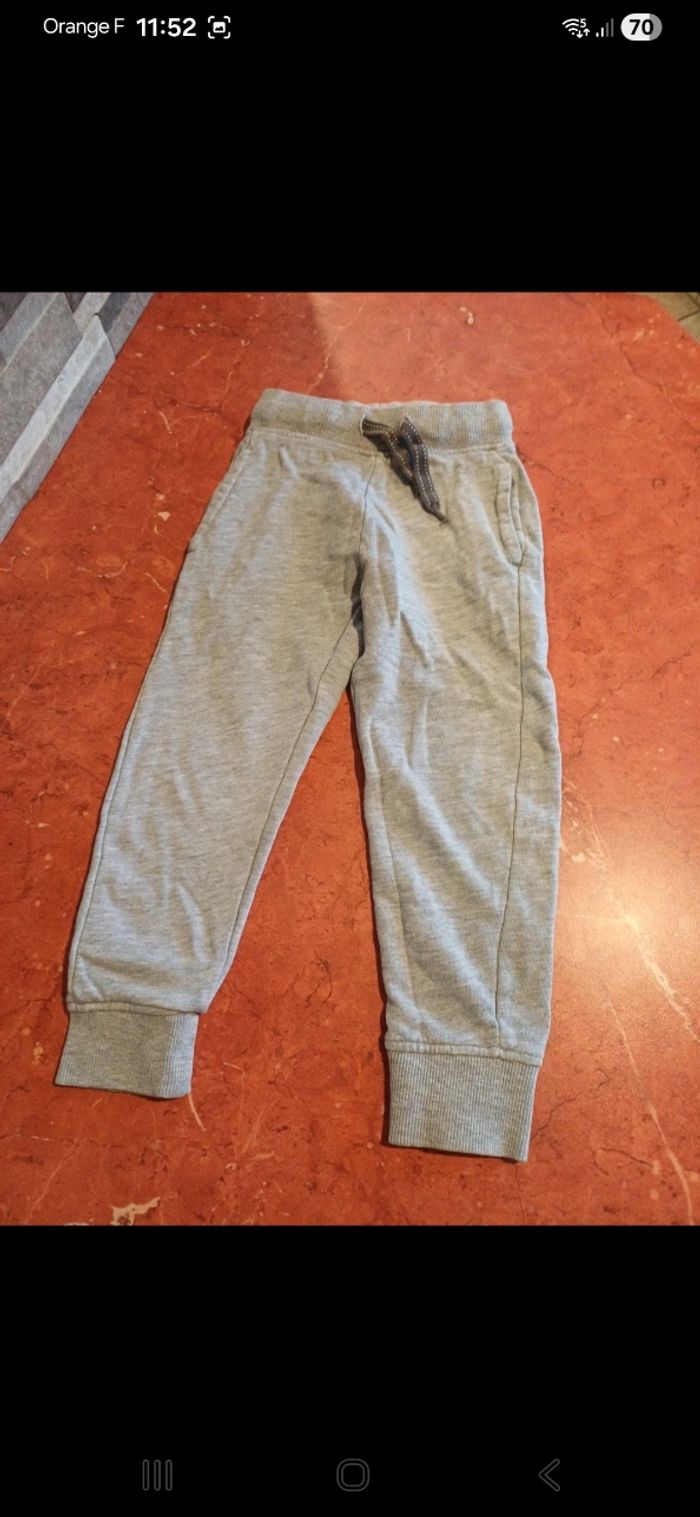 Jogging taille 4 ans