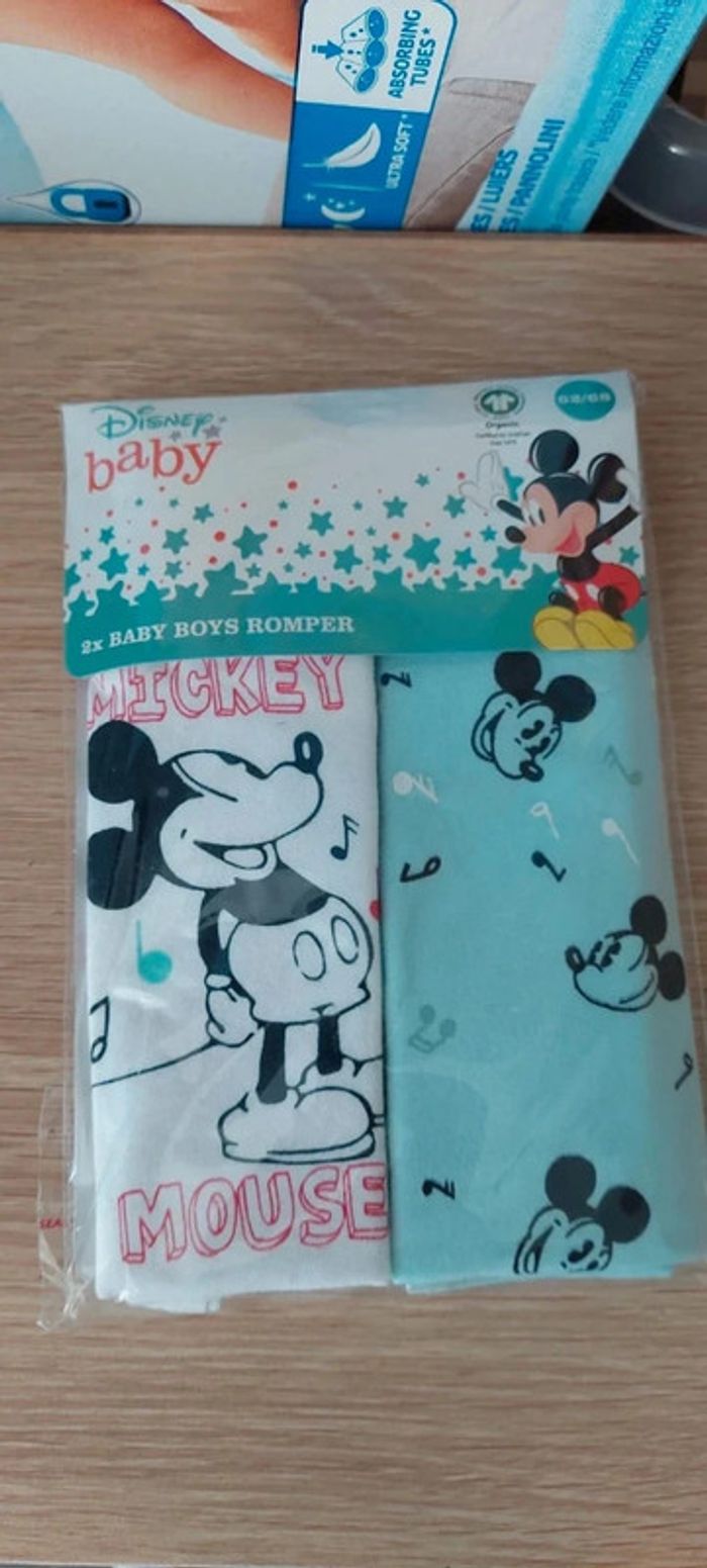 Lot de 2 bodys assortis