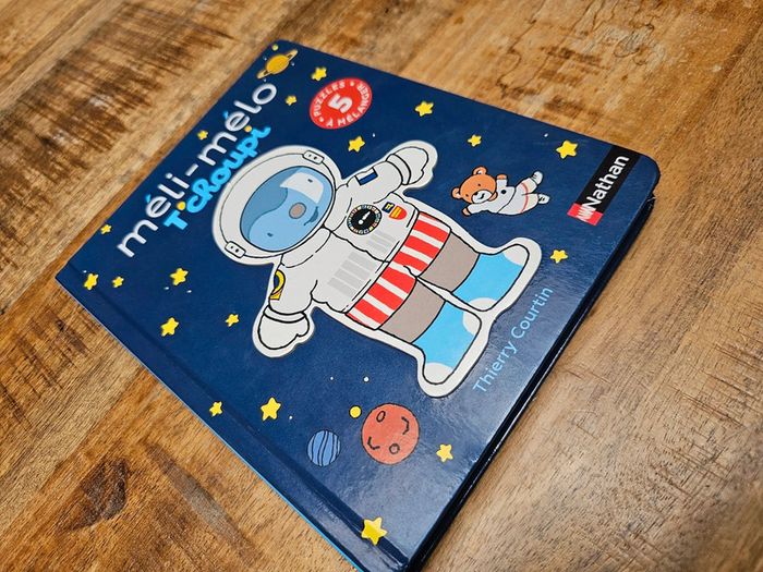 Livre Puzzle Meli Melo Tchoupi