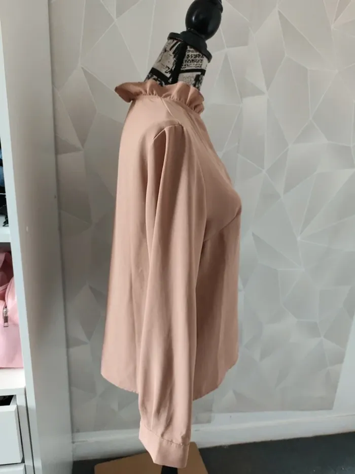 Blouse beige - photo numéro 2