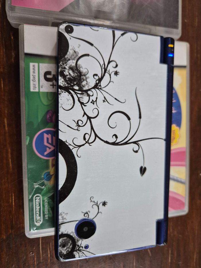 Console Nintendo dsi et jeux - photo numéro 3