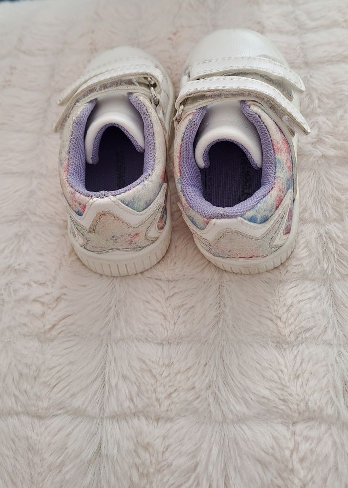 Baskets fille 18 - photo numéro 4