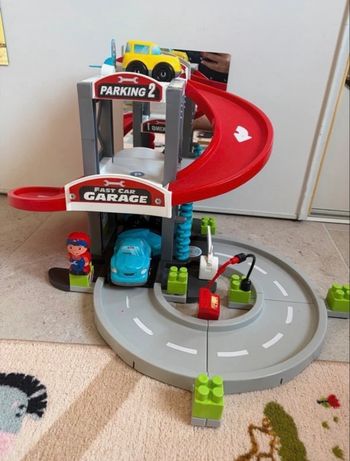 Abrick - Garage avec voiture