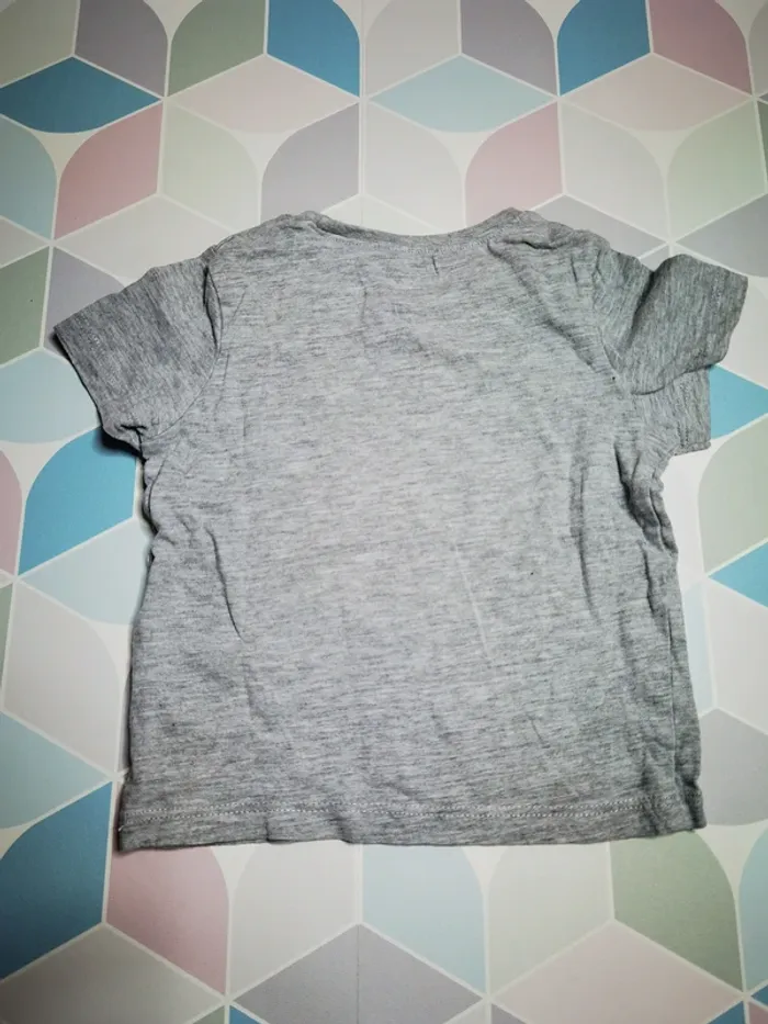 D4593 - tee-shirt garçon 12 mois - photo numéro 3