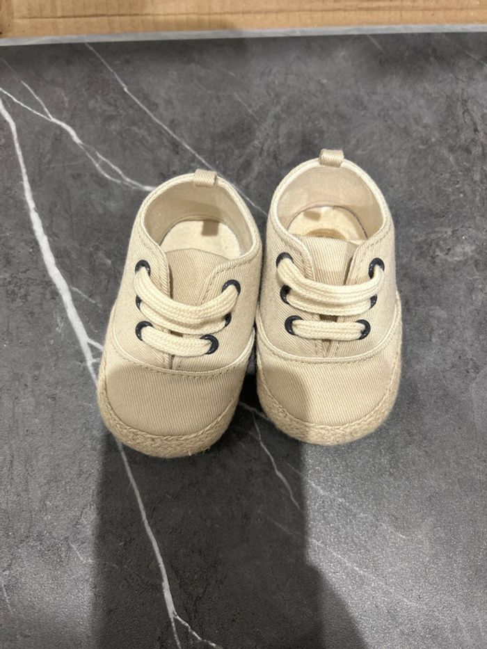 Chaussures style espadrilles 3/6 mois