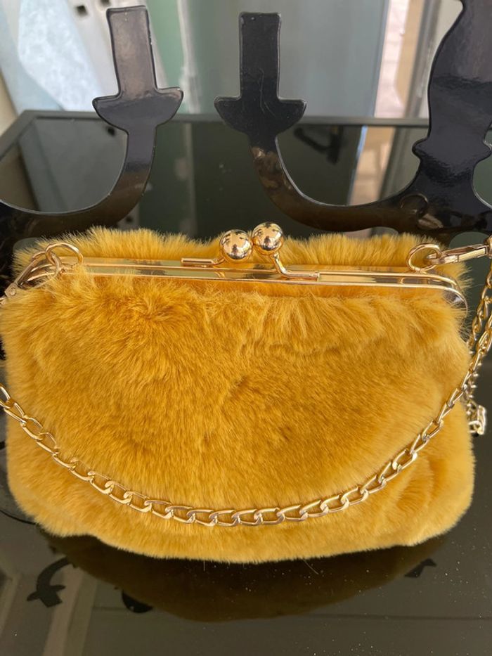 Petit sac, fausse fourrure, couleur moutarde - photo numéro 4