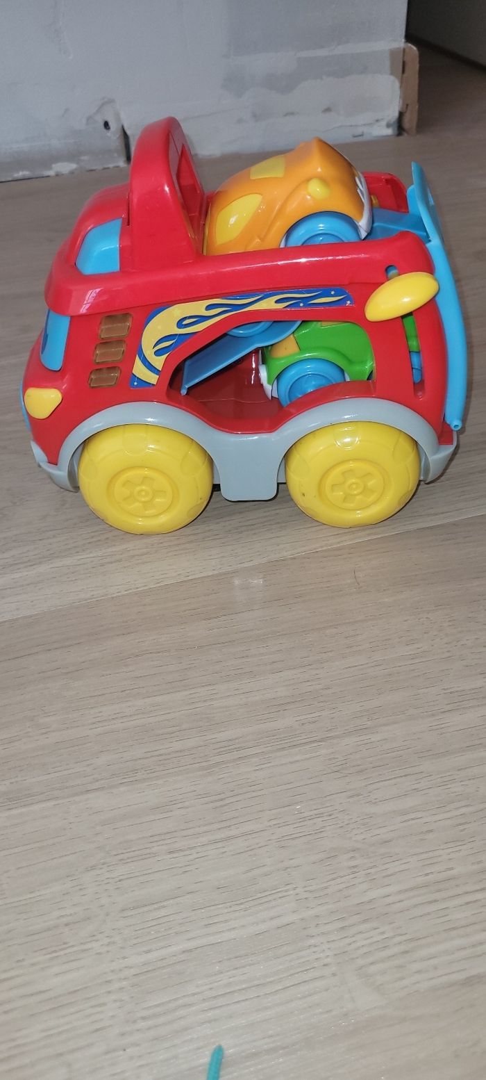 Camion + voiture - photo numéro 2
