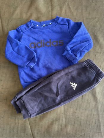 Ensemble adidas 6-9 mois