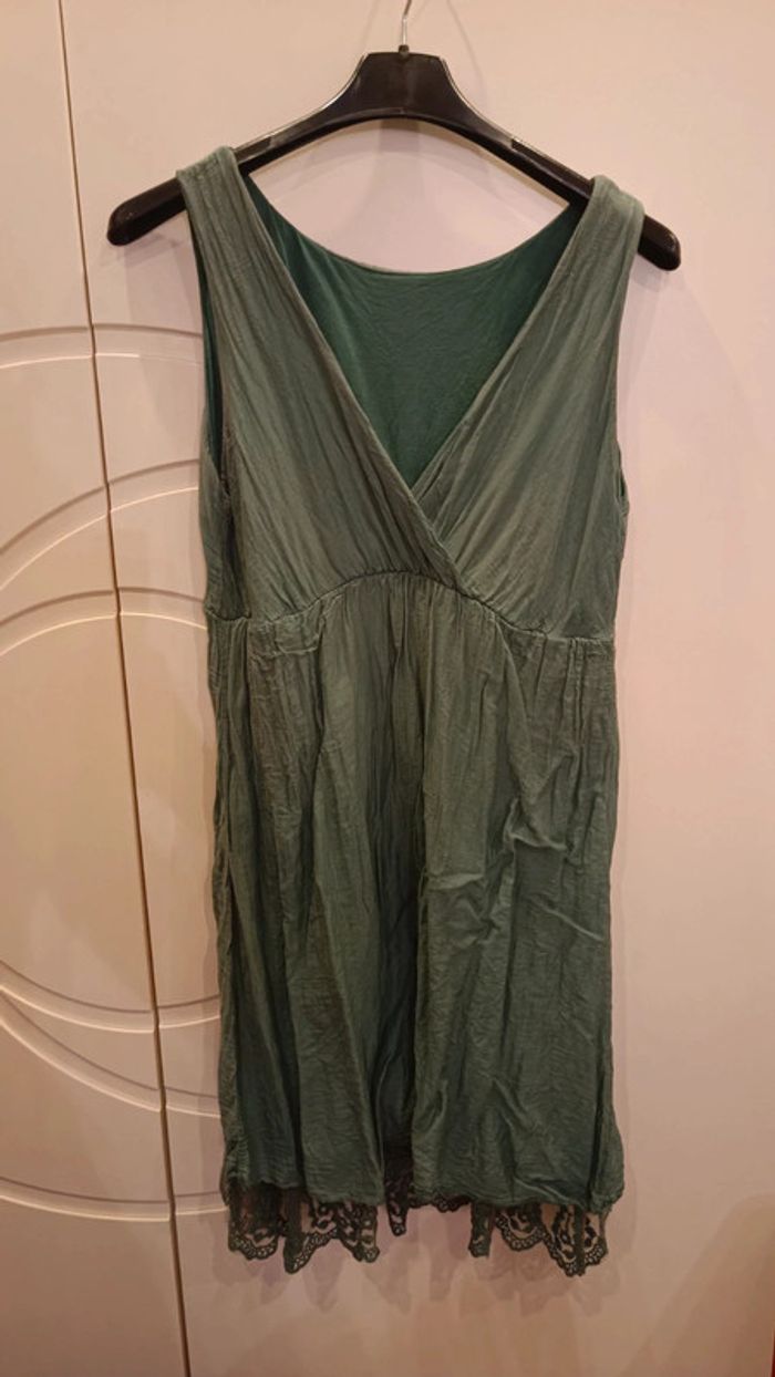 Vestitino verde con pizzo