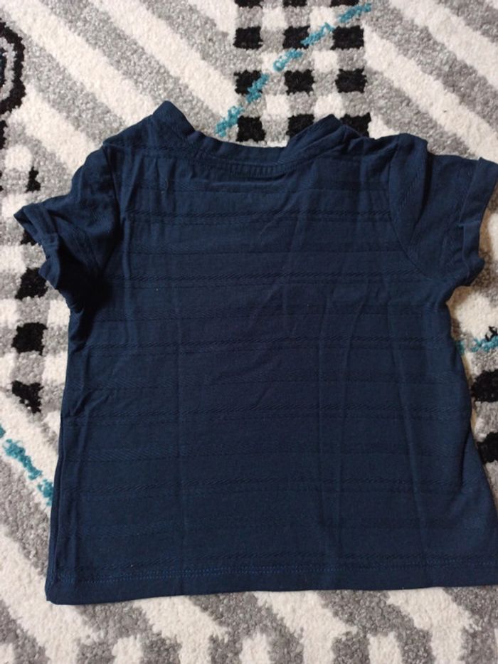 Lot de 3 t-shirts manches courtes NEUFS-9 MOIS - photo numéro 8