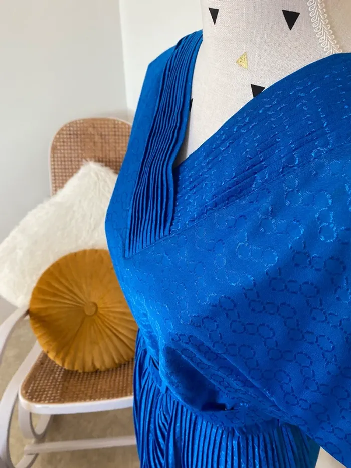 Robe brillante bleu électrique - photo numéro 6