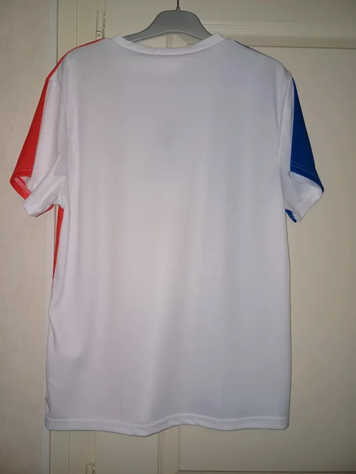 T-shirt Official Licensed Product - photo numéro 2