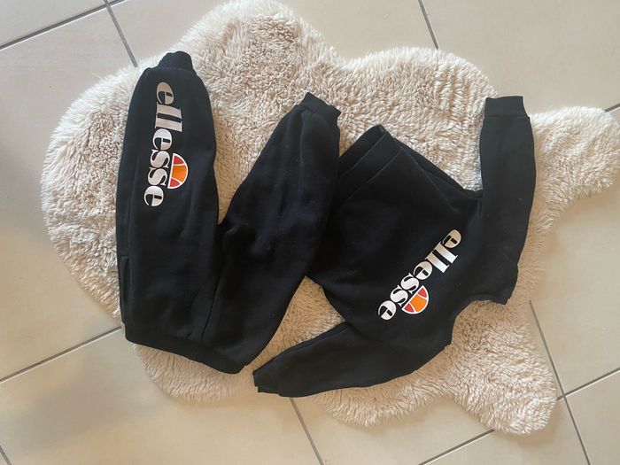 Lots ensembles jogging - photo numéro 8