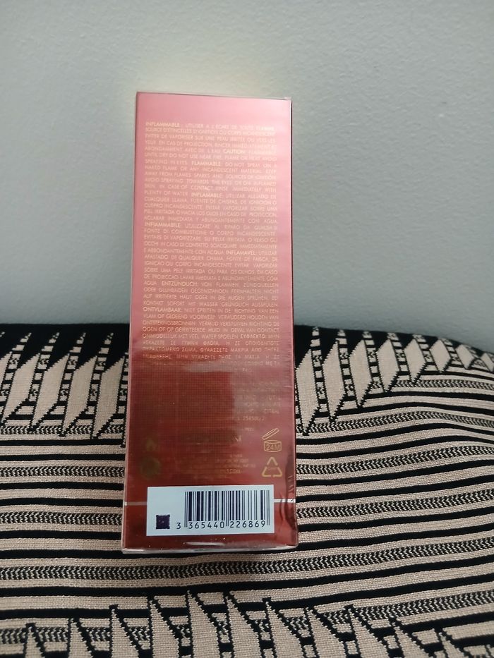 Manifesto - photo numéro 2