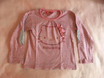 Haut ML Hello Kitty 3/4 ans (1€80)