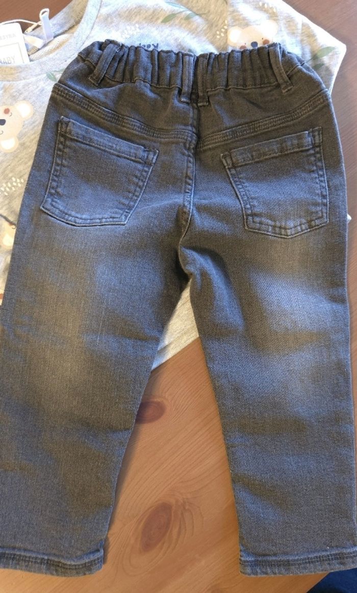 NEUFS (non portés) 😍💙🥰 sweat et jeans 24/36mois (89/92cm) garçon 🥰😍💙 - photo numéro 5
